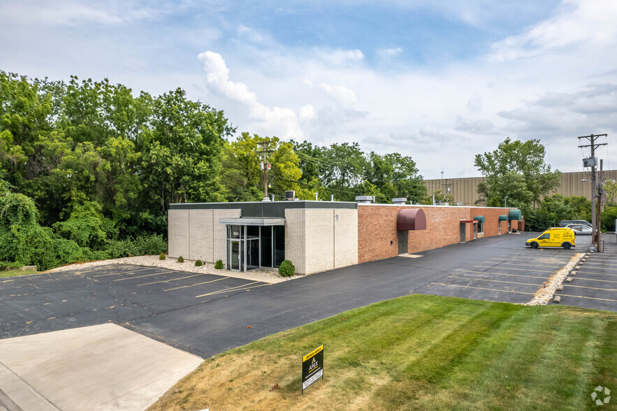 Primary Photo Of 1945 Southtown Blvd, Dayton Light Distribution For Lease