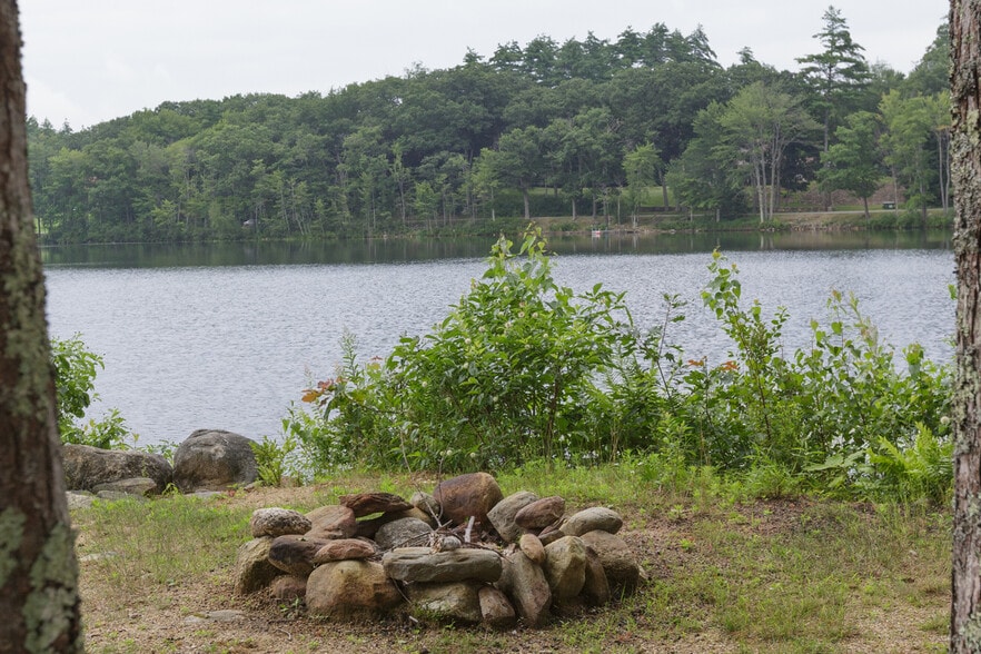 More Photos Of 275 Jenness Pond Rd, Northwood Hotel For Sale