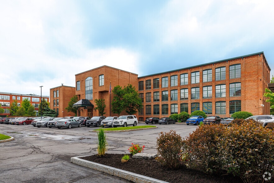 More Photos Of 443-455 N Franklin St, Syracuse Office For Sale