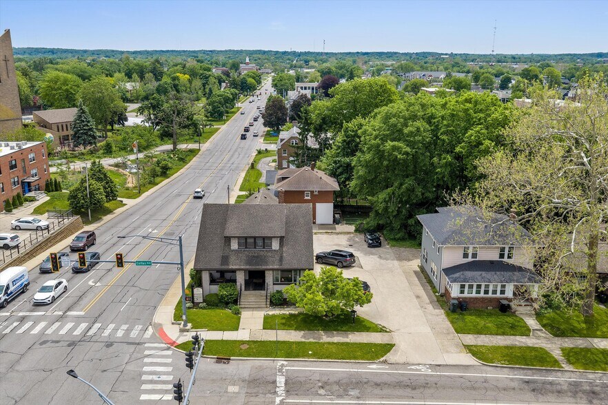 More Photos Of 1028 E Colfax Ave, South Bend Office For Sale