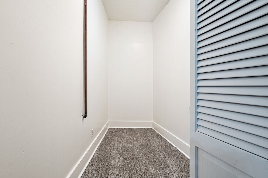 More Photos Of 2389 W Boise Ave, Boise Specialty For Sale