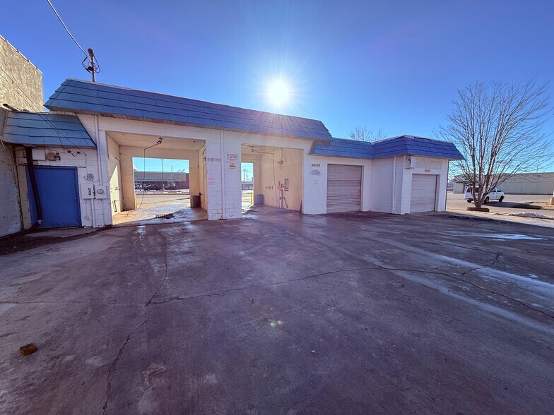 More Photos Of 467 S Washington Ave, Kankakee Carwash For Sale