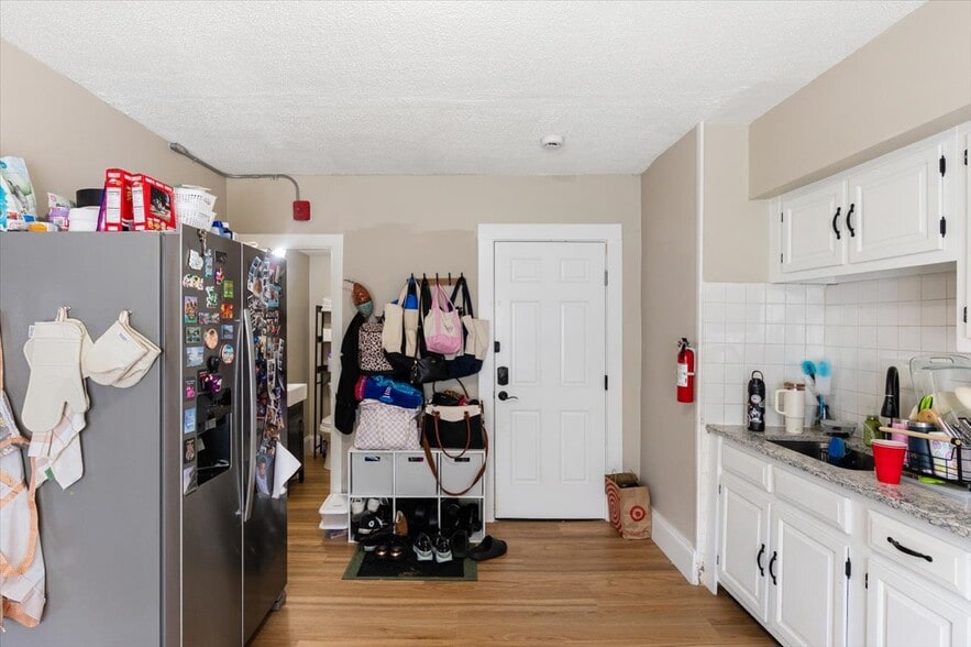 More Photos Of 82 Pond St, West Warwick Apartments For Sale