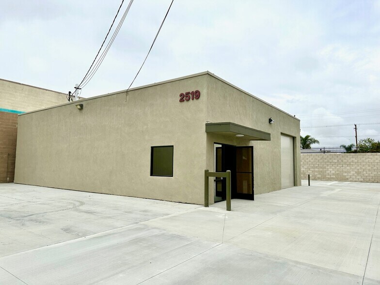 Primary Photo Of 2517-2519 N Lee Ave, South El Monte Warehouse For Lease
