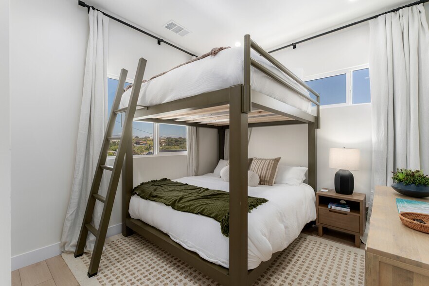 More Photos Of 5140 Los Robles Dr, Carlsbad Multifamily For Sale