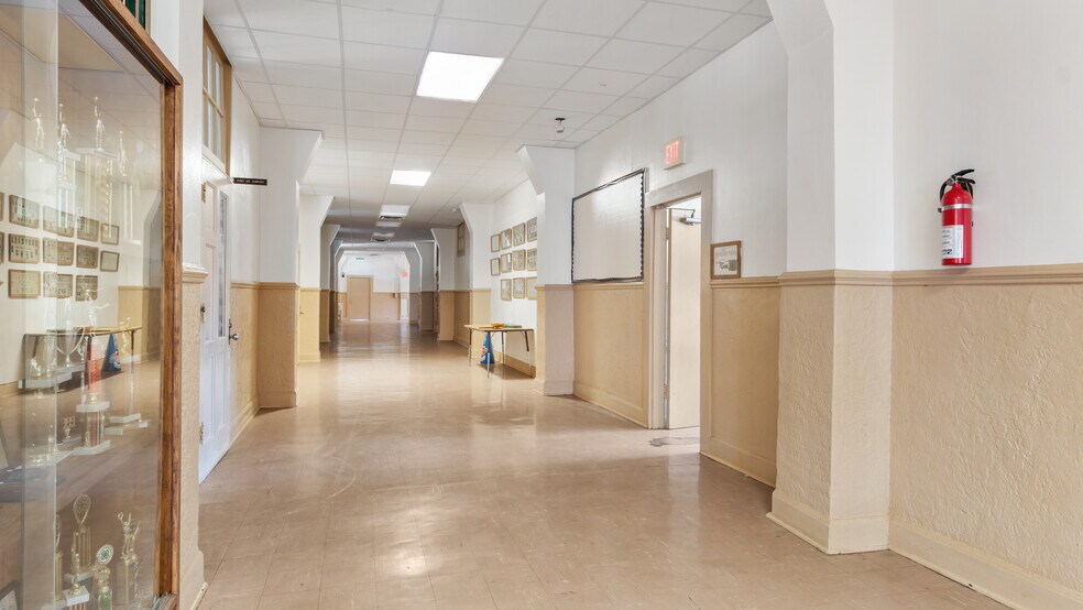 More Photos Of 14905 Oak St, Hosston Schools For Sale