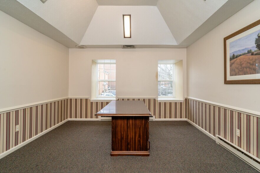 More Photos Of , Waynesboro Office For Sale