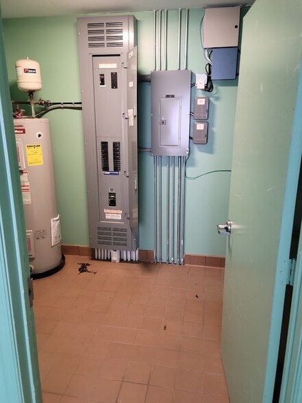 More Photos Of 2106 S US Highway 1, Vero Beach Freestanding For Sale