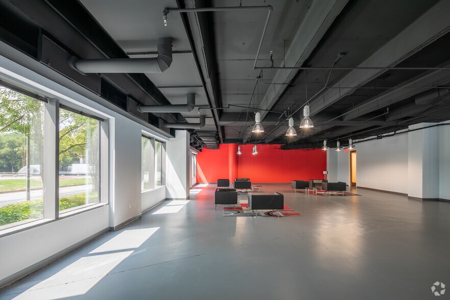 More Photos Of 3200 Windy Hill Rd SE, Atlanta Office For Lease