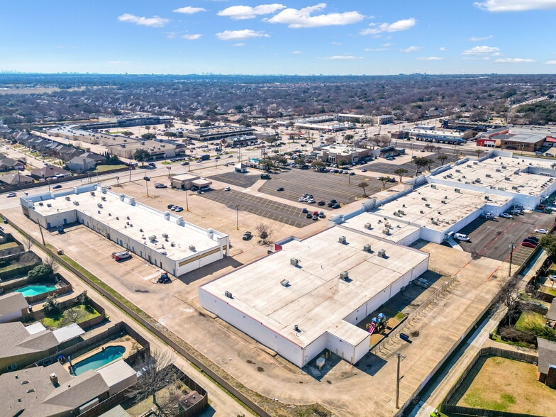 More Photos Of 903 W Parker Rd, Plano Schools For Sale