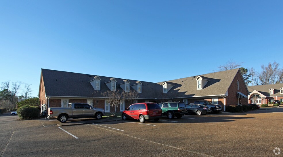 More Photos Of 5888 Ridgewood Rd, Jackson Office For Lease
