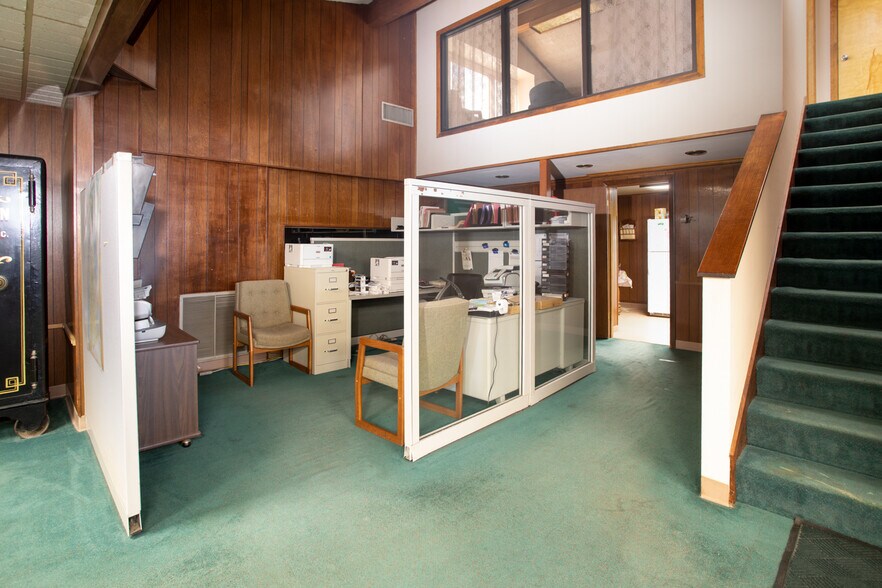 More Photos Of 377 Second St, Fall River Office Residential For Sale