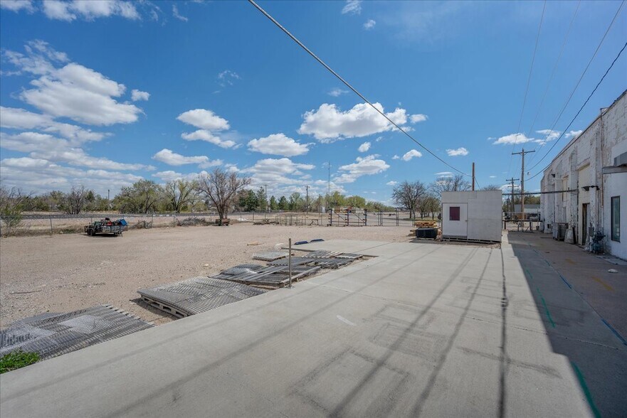 More Photos Of 1302 9th St, Wheatland Industrial For Sale