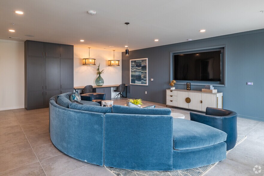 More Photos Of 838 Morrison Dr, Charleston Apartments For Lease