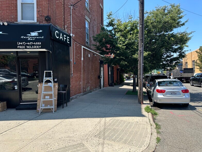 More Photos Of 358 Columbia St, Brooklyn Storefront Retail Residential For Lease