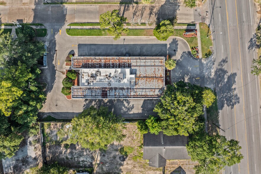 More Photos Of 1461 Spring Hill Ave, Mobile Fast Food For Sale