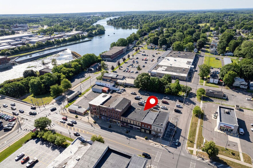More Photos Of 121 W Broadway, Fulton Storefront Retail Residential For Sale