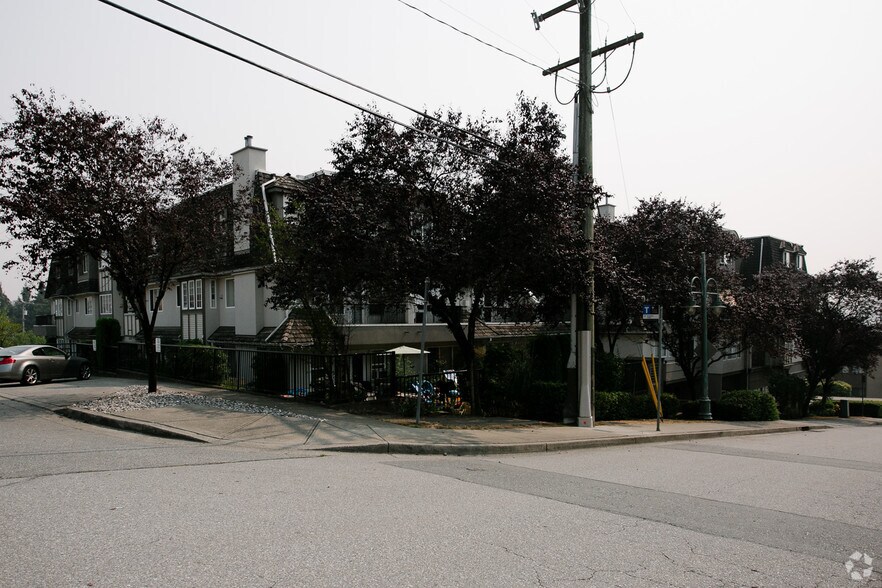 More Photos Of 1001-1011 Brunette Ave, Coquitlam Office For Lease