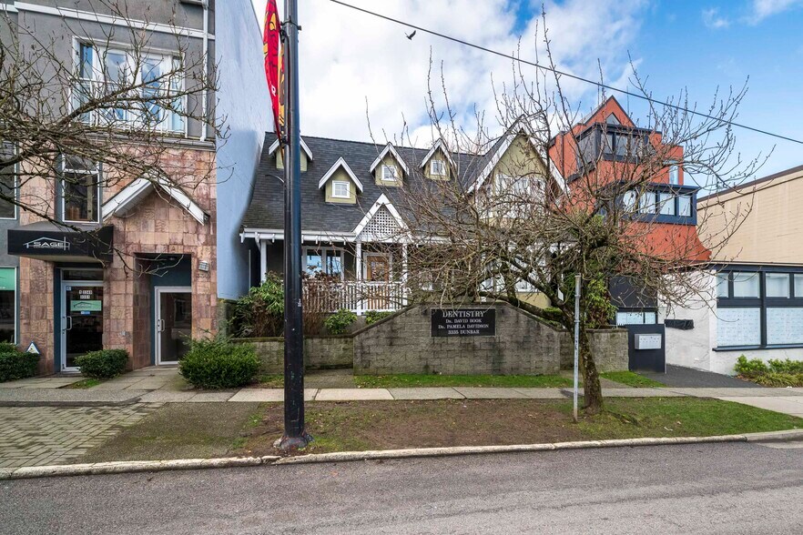 More Photos Of 3335 Dunbar St, Vancouver Freestanding For Sale