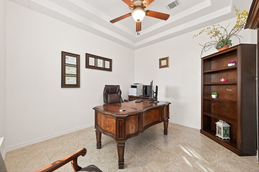 More Photos Of 21832 Rayford Rd, Humble Office For Sale