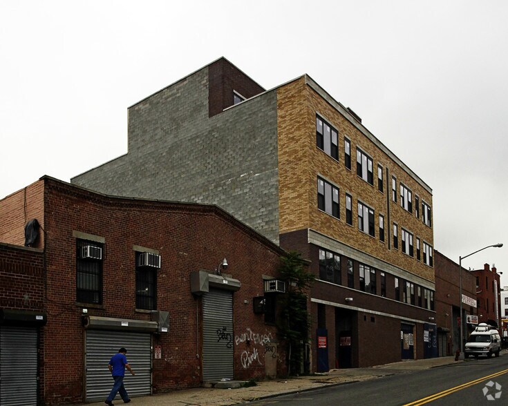 More Photos Of 159-163 20th St, Brooklyn Coworking Space