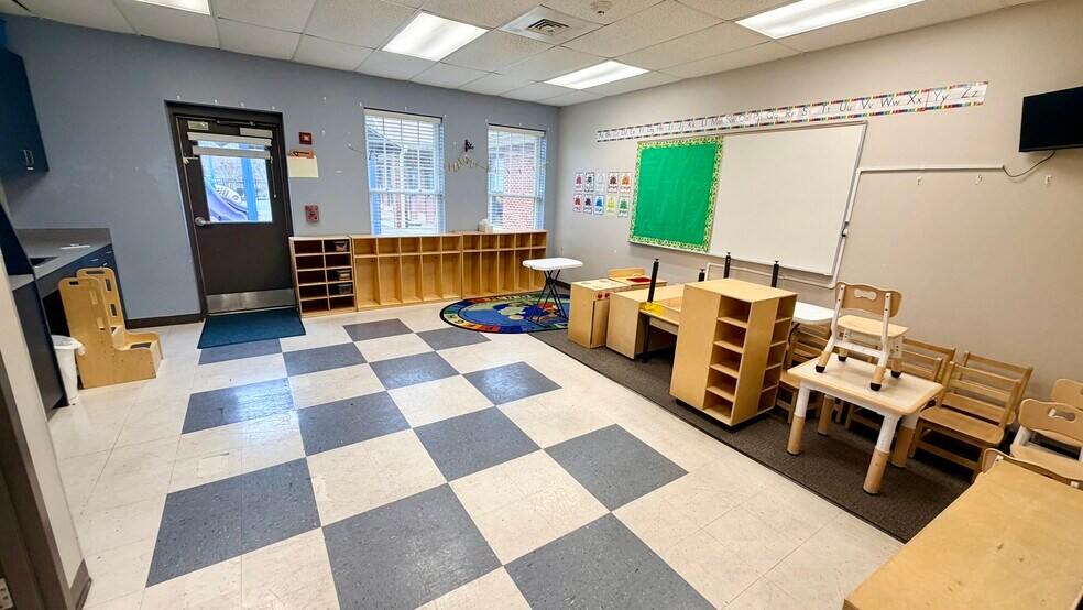 More Photos Of 9113 Blair Rd, Mint Hill Specialty For Lease