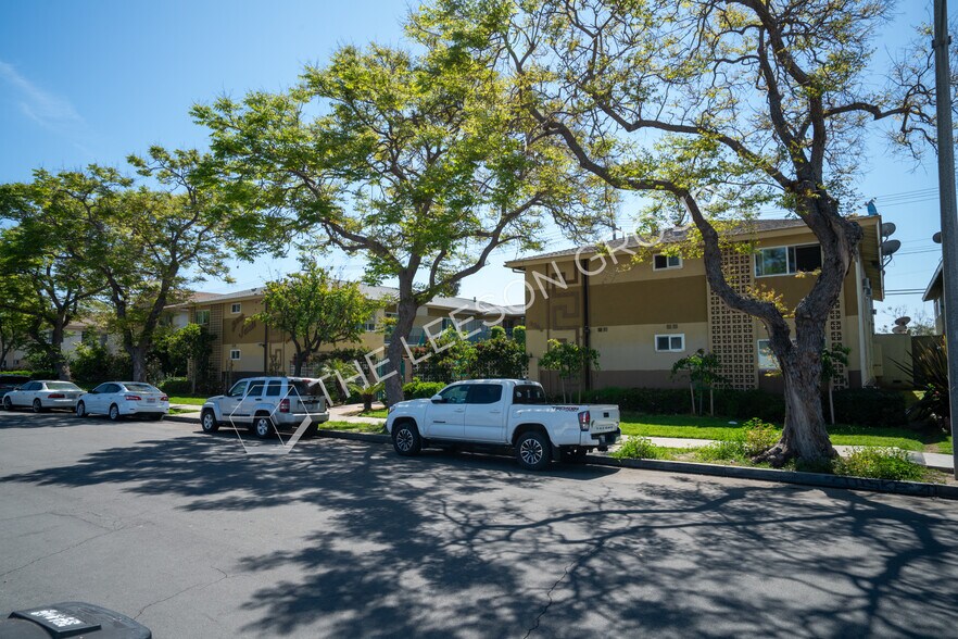 More Photos Of 1764 W Juno Ave, Anaheim Apartments For Sale
