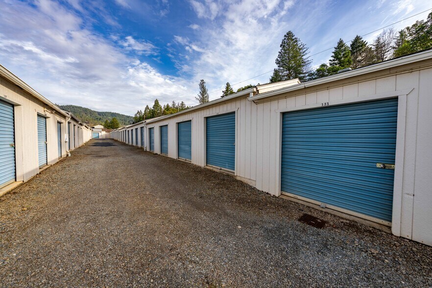 More Photos Of 25657 Redwood Hwy, Cave Junction Self Storage For Sale