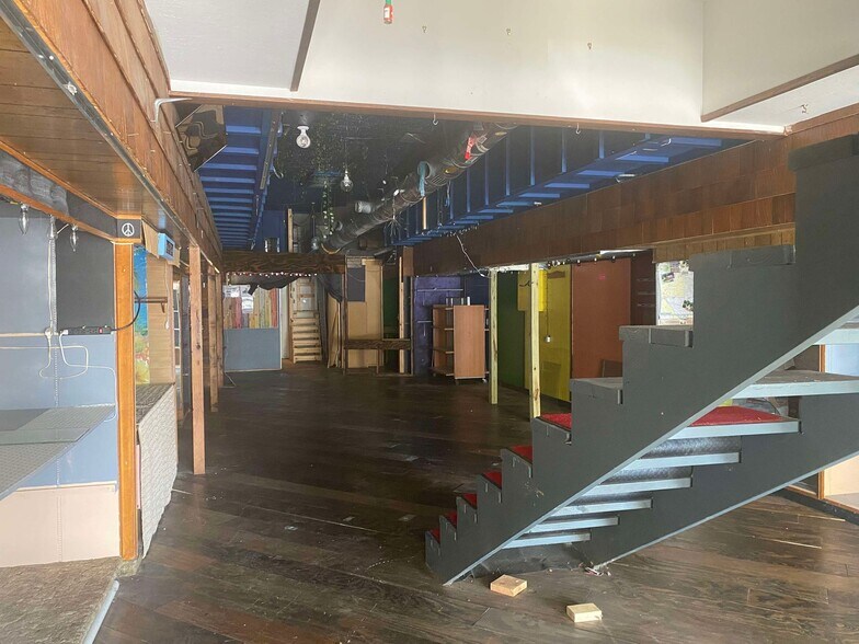 More Photos Of 119 W Houston St, Linden Freestanding For Sale