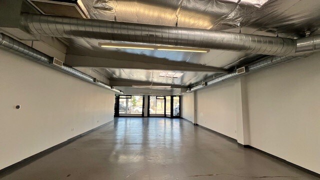 More Photos Of 3505 W Beverly Blvd, Montebello Office For Lease