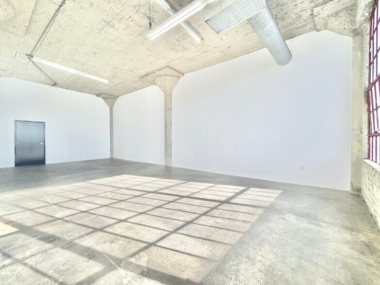 More Photos Of 623 E 9th St, Los Angeles Loft Creative Space For Lease