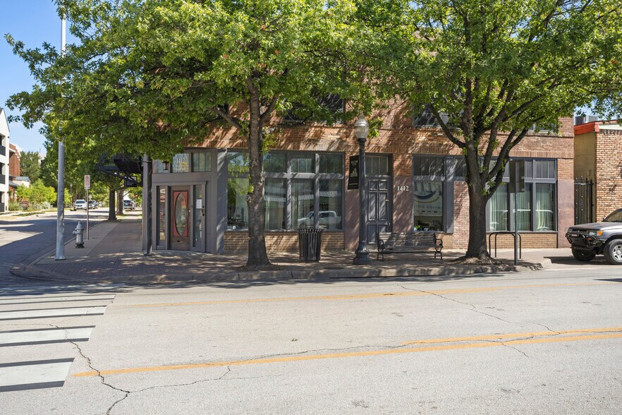 More Photos Of 1412 W Magnolia Ave, Fort Worth Loft Creative Space For Lease