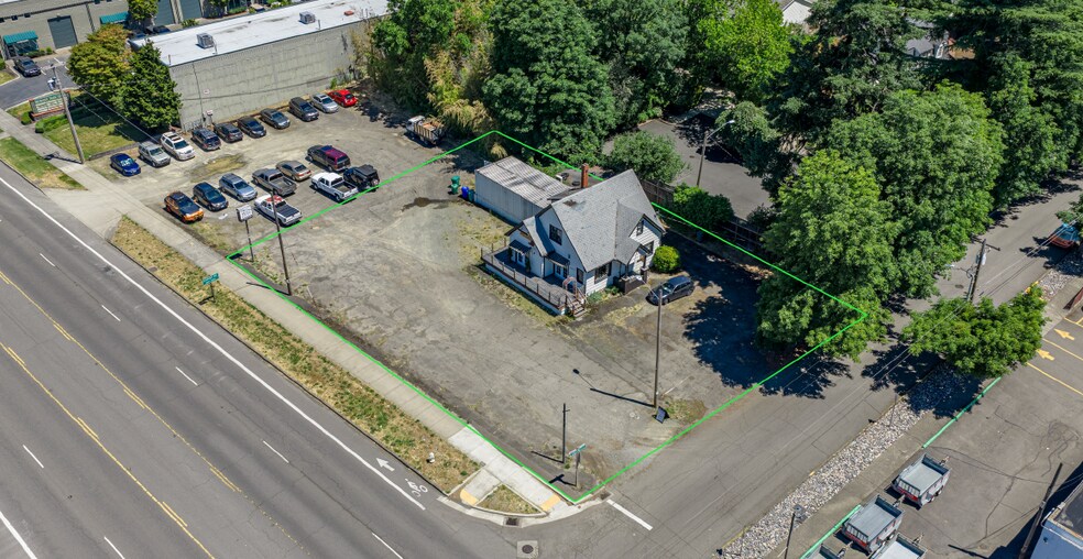 Primary Photo Of 14222 SE McLoughlin Blvd, Milwaukie Land For Lease