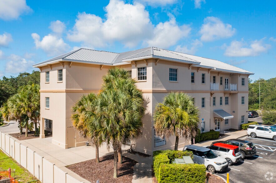 More Photos Of 5104 Lockwood Ridge Rd, Sarasota Office For Sale