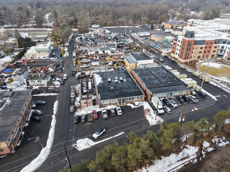 More Photos Of 115-117 Patterson St, Hillsdale Warehouse For Lease