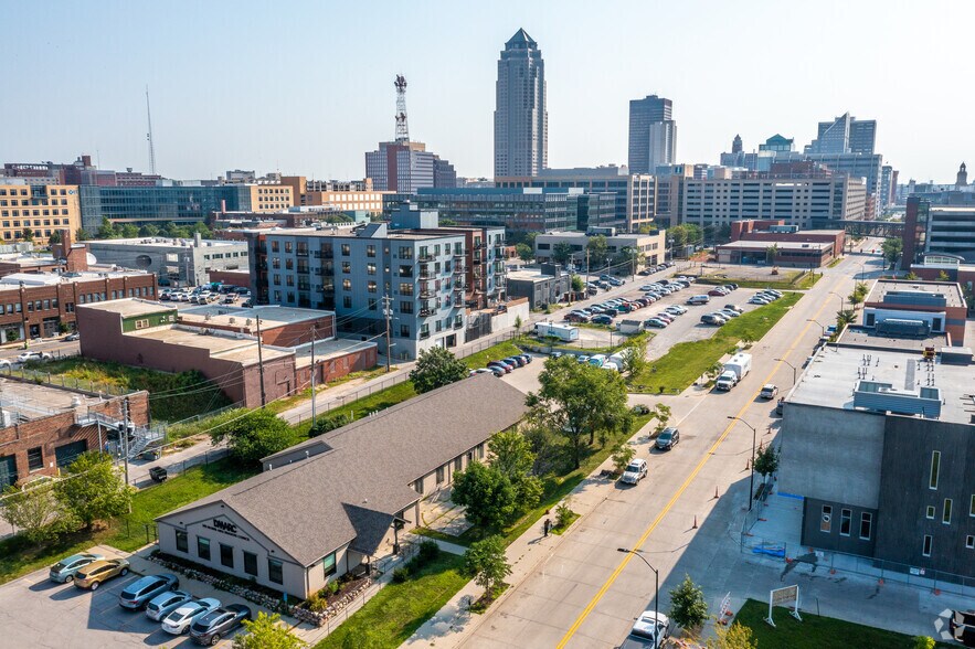 More Photos Of 1435 Mulberry St, Des Moines Office For Sale