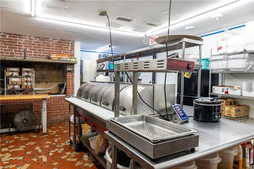 More Photos Of 3300 Norwich St, Brunswick Restaurant For Sale