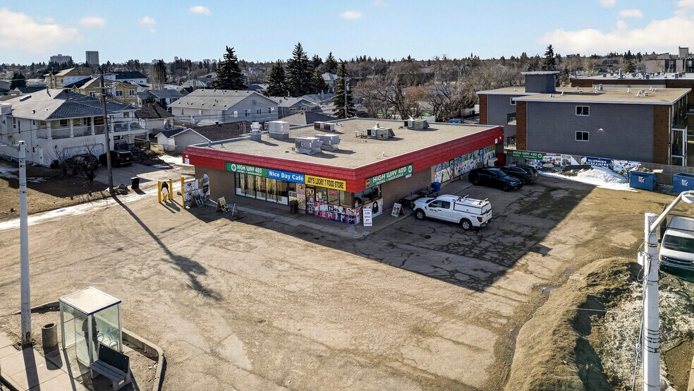 More Photos Of 10639 156th St NW, Edmonton Storefront For Sale