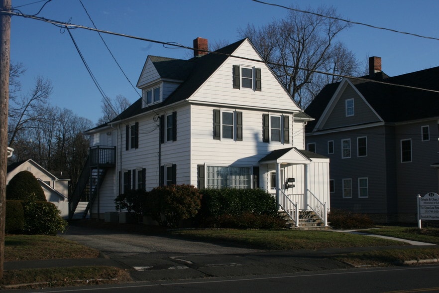 More Photos Of 44 North St, Danbury Office For Lease