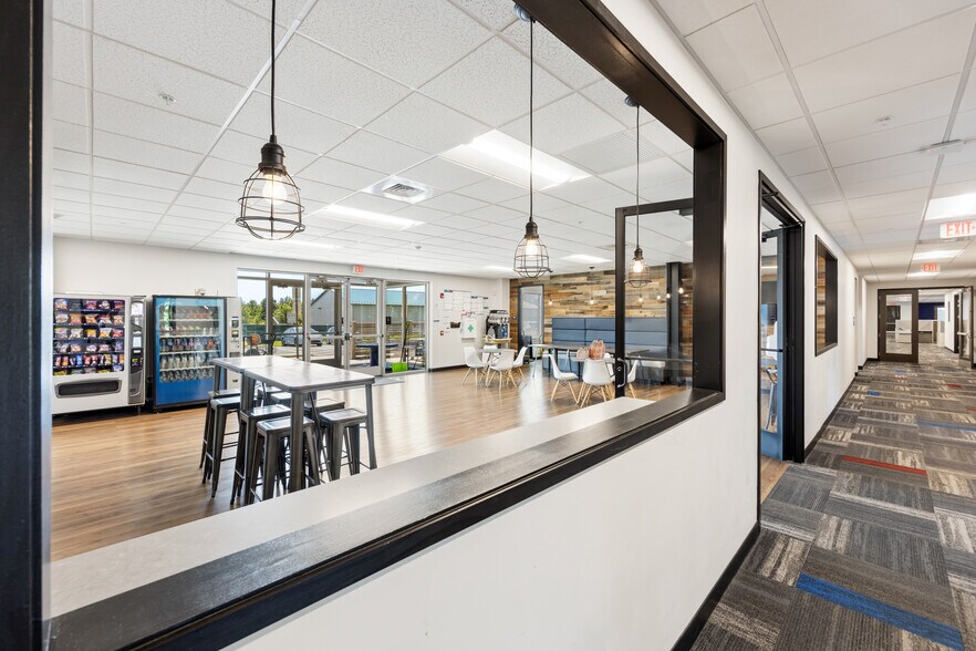More Photos Of 160 New Britain Blvd, Chalfont Office For Sale