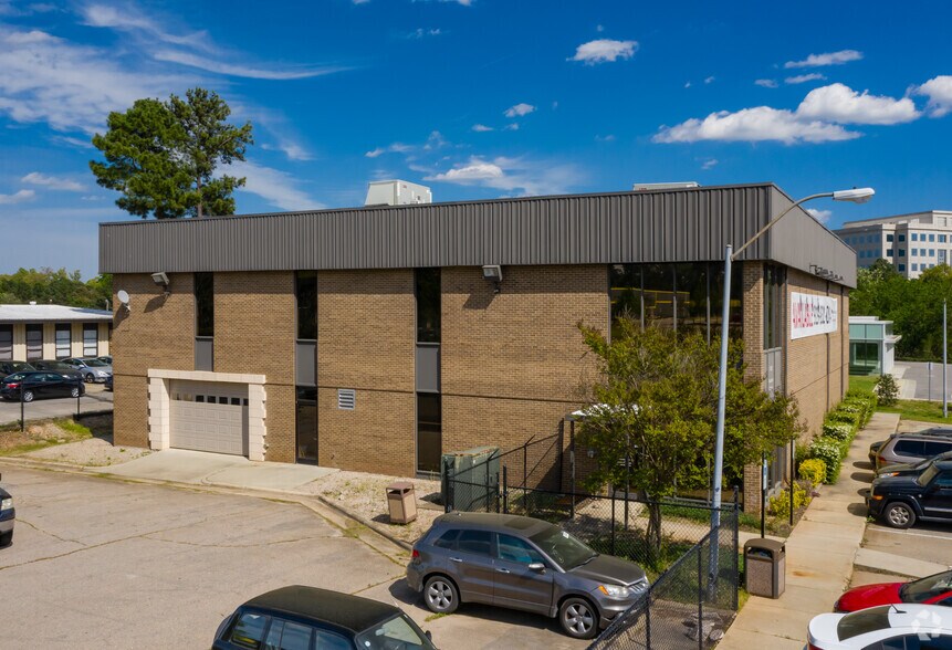 More Photos Of 1627 Navaho Dr, Raleigh Office For Lease