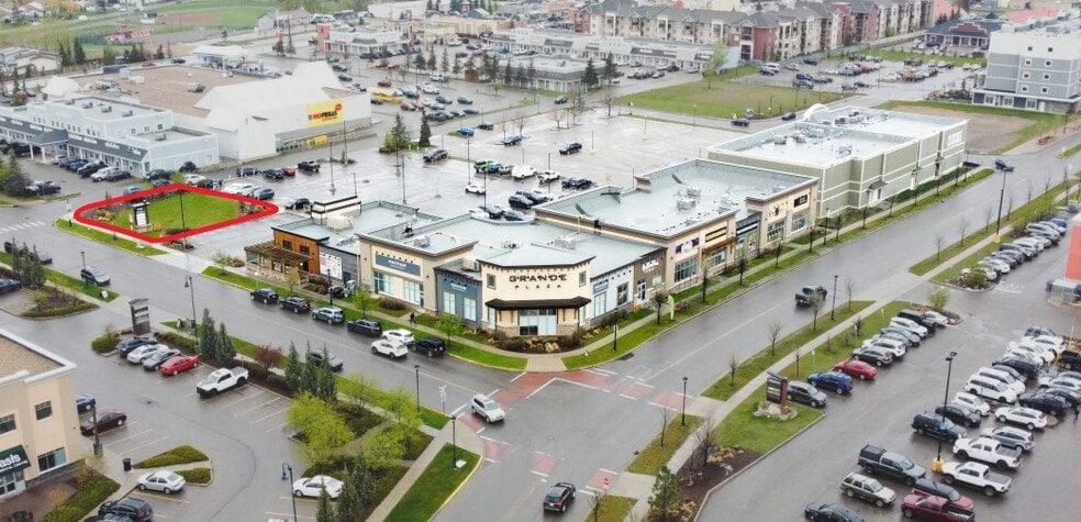 Primary Photo Of 216 Grande Blvd, Cochrane General Retail For Lease