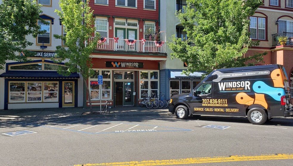 More Photos Of 220 Windsor River Rd, Windsor Apartments For Sale