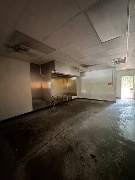 More Photos Of 11458-11538 Us-70 bus Hwy W, Clayton Freestanding For Lease