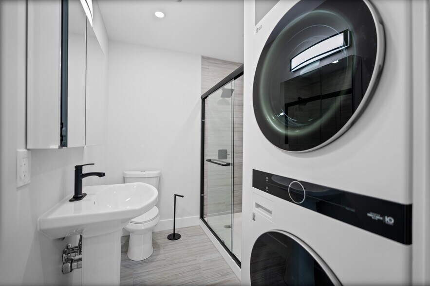 More Photos Of 6-8 Garfield Ave, Revere Apartments For Sale