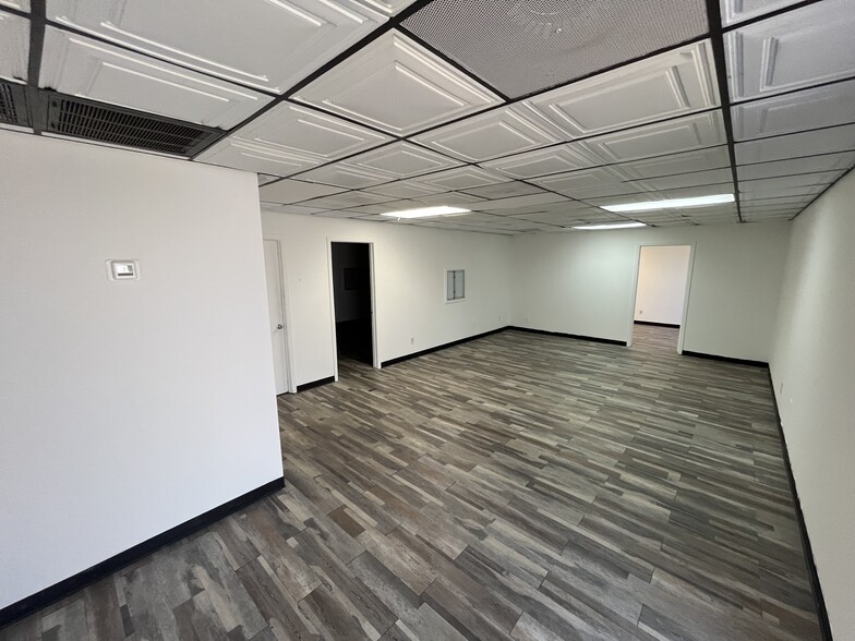 More Photos Of 9901-9927 Harwin Dr, Houston Warehouse For Lease