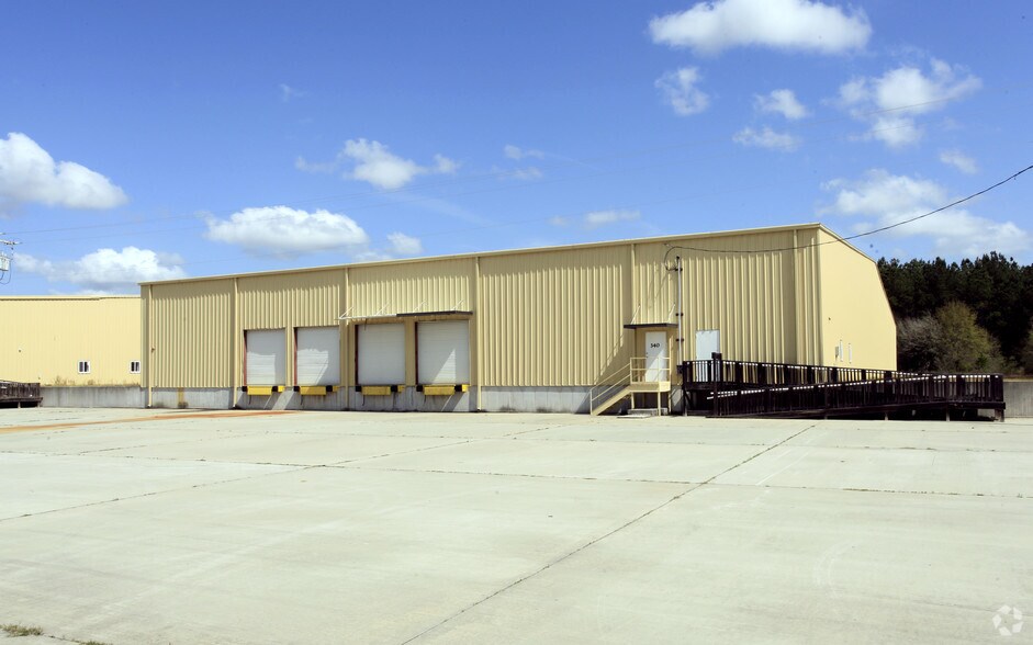More Photos Of 372 Technology Dr, Walterboro Warehouse For Lease