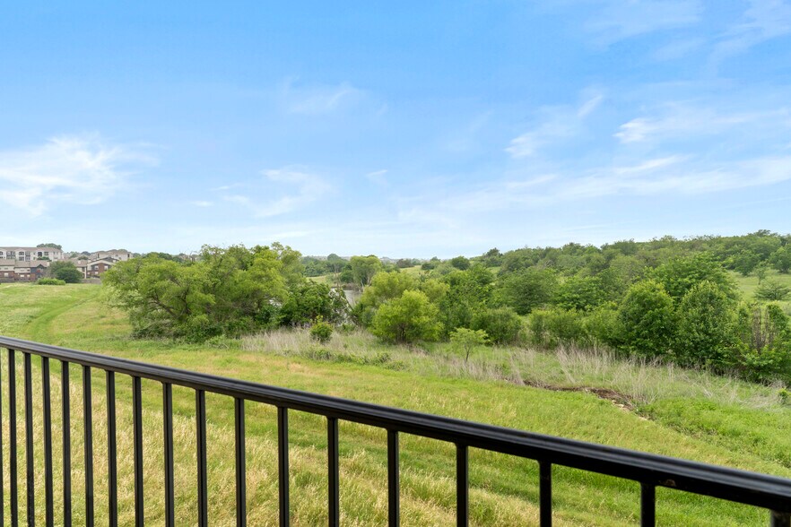More Photos Of 7105 Golf Club Dr, Fort Worth Storefront Retail Office For Lease