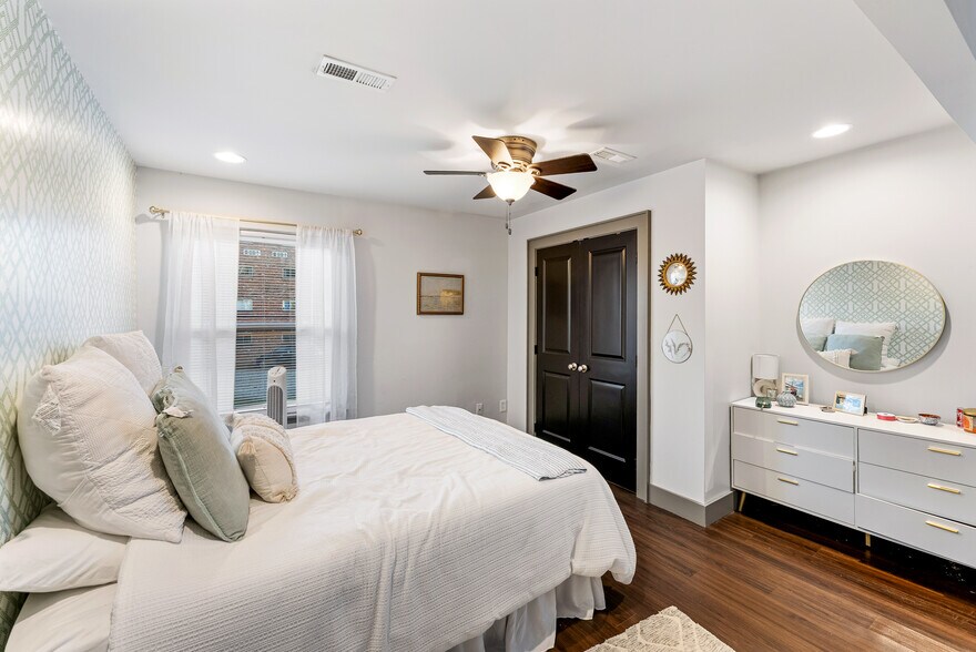 More Photos Of 1415 Highland Ave, Knoxville Multifamily For Sale