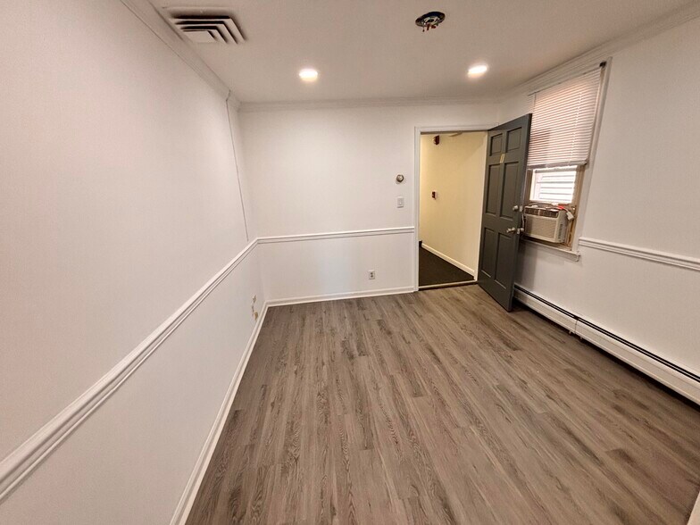 More Photos Of 742 Bergen Blvd, Ridgefield Loft Creative Space For Lease